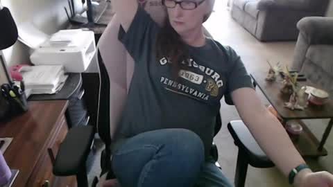 Snapshot of kait331 chatting on June 20, 6:33 pm Camprincess331 online show from June 20, 6:33 pm