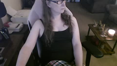 Snapshot of kait331 chatting on June 29, 1:12 am Camprincess331 online show from June 29, 1:12 am