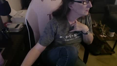 Snapshot of kait331 chatting on July 19, 1:09 am Camprincess331 online show from July 19, 1:09 am