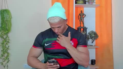 Snapshot of kale_tomson chatting on December 2, 1:35 pm kale thomson online show from December 2, 1:35 pm