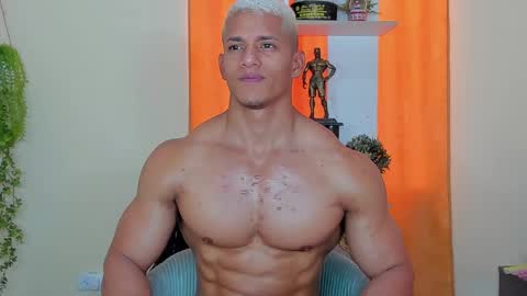 Snapshot of kale_tomson chatting on December 3, 3:33 pm kale thomson online show from December 3, 3:33 pm