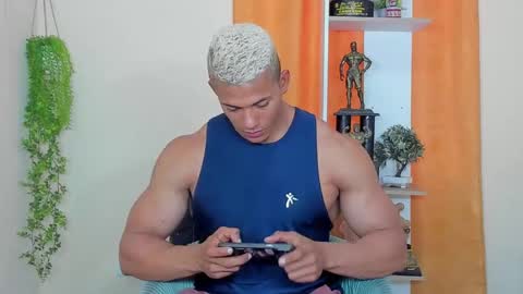 Snapshot of kale_tomson chatting on December 9, 3:44 pm kale thomson online show from December 9, 3:44 pm