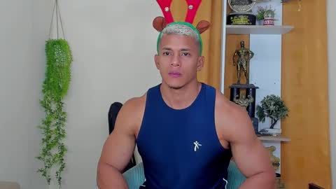 Snapshot of kale_tomson chatting on December 11, 1:37 am kale thomson online show from December 11, 1:37 am