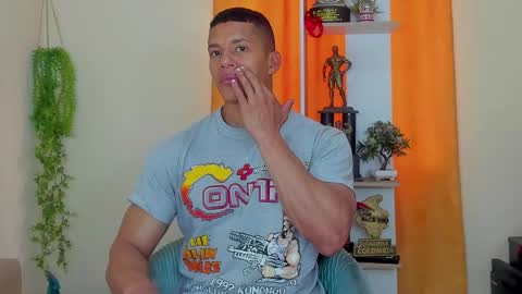 Snapshot of kale_tomson chatting on January 31, 6:36 pm kale thomson online show from January 31, 6:36 pm