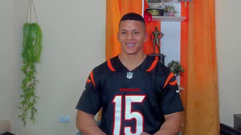 Snapshot of kale_tomson chatting on February 13, 2:52 pm kale thomson online show from February 13, 2:52 pm