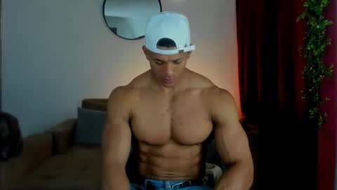 Snapshot of kale_tomson chatting on October 25, 8:47 pm kale thomson online show from October 25, 8:47 pm