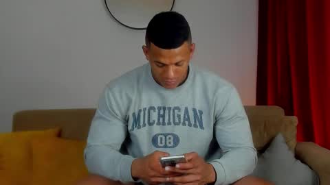 Snapshot of kale_tomson chatting on November 23, 4:12 am kale thomson online show from November 23, 4:12 am