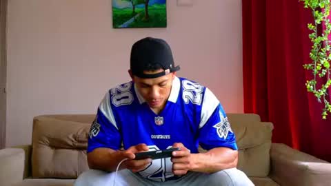 Snapshot of kale_tomson chatting on July 14, 8:25 pm kale thomson online show from July 14, 8:25 pm