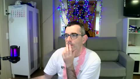 Snapshot of kalem48 chatting on January 2, 9:43 am MusicMen49 online show from January 2, 9:43 am