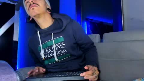 Kale online show from June 2, 11:23 am