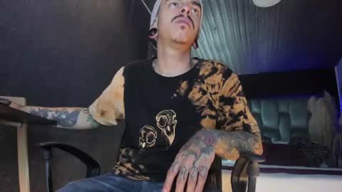 Snapshot of kaletattoos chatting on June 27, 4:12 pm Kale online show from June 27, 4:12 pm