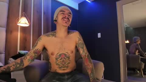 Snapshot of kaletattoos chatting on August 7, 11:34 am Kale online show from August 7, 11:34 am