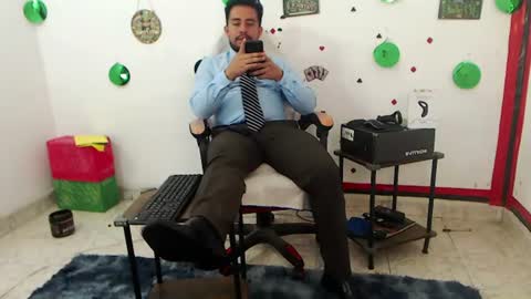 Snapshot of kalethbigdick88 chatting on July 8, 4:22 pm Kaleth online show from July 8, 4:22 pm