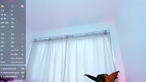 Snapshot of kali_ka chatting on February 4, 6:38 pm Kali Ka Please help me with your thumbs up its important dont forget my birthday on October 26 online show from February 4, 6:38 pm