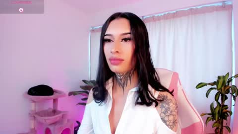 Snapshot of kali_ka chatting on February 12, 1:27 pm Kali Ka Please help me with your thumbs up its important dont forget my birthday on October 26 online show from February 12, 1:27 pm