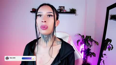 Snapshot of kali_ka chatting on November 3, 5:58 pm Kali Ka Please help me with your thumbs up its important dont forget my birthday on October 26 online show from November 3, 5:58 pm