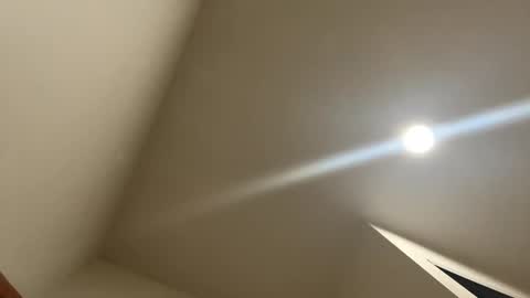 kalifaluver online show from February 8, 8:40 am