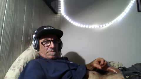 Snapshot of kalifornia91666 chatting on October 24, 5:04 am kalifornia91666 online show from October 24, 5:04 am