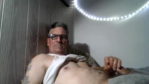 Snapshot of kalifornia91666 chatting on November 7, 9:09 am kalifornia91666 online show from November 7, 9:09 am