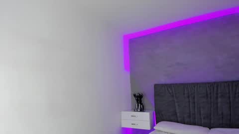 Carolina   online show from December 12, 7:26 pm