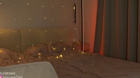 Snapshot of kalisa_pearl chatting on December 21, 7:49 pm Please call me Kalisa online show from December 21, 7:49 pm