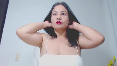 Hannah online show from January 4, 4:23 am