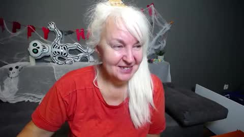 Snapshot of kamaliasim chatting on November 1, 8:00 pm KamaliaSim online show from November 1, 8:00 pm