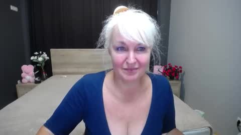 Snapshot of kamaliasim chatting on November 8, 8:40 pm KamaliaSim online show from November 8, 8:40 pm