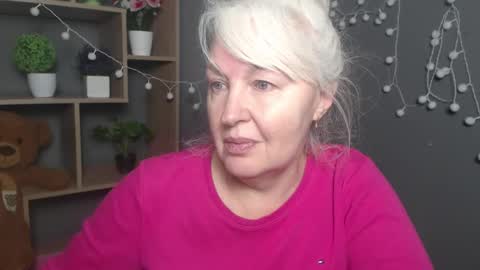 Snapshot of kamaliasim chatting on February 8, 7:17 pm KamaliaSim online show from February 8, 7:17 pm