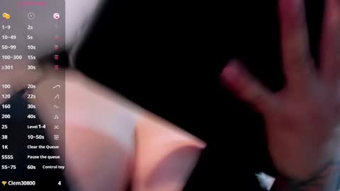 Kamila Betancourt online show from September 25, 1:15 pm