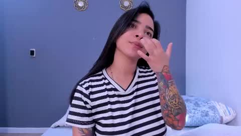 Snapshot of kamilabetancourt chatting on June 28, 12:33 pm Kamila Betancourt online show from June 28, 12:33 pm