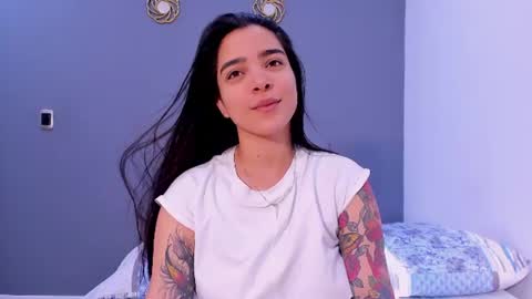 Snapshot of kamilabetancourt chatting on June 29, 12:49 pm Kamila Betancourt online show from June 29, 12:49 pm