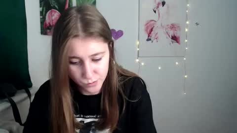 Snapshot of kamilla_love_ chatting on October 11, 11:09 am kamilla_love_ online show from October 11, 11:09 am