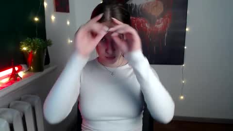 Snapshot of kamilla_love_ chatting on December 2, 12:10 pm kamilla_love_ online show from December 2, 12:10 pm