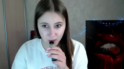 kamilla_love_ online show from April 11, 11:58 am