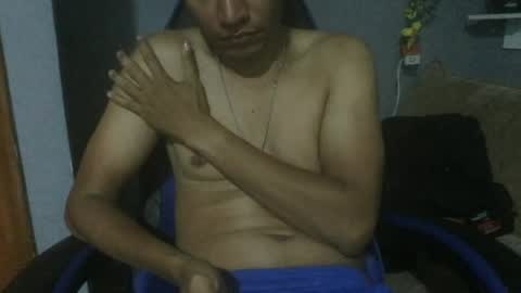 Snapshot of kamilo1018 chatting on August 3, 12:53 am kamilo1018 online show from August 3, 12:53 am