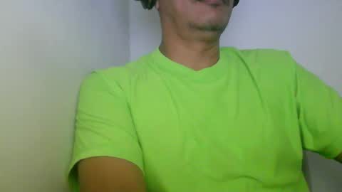 Snapshot of kamilo69_ chatting on February 1, 1:59 am Kamilo online show from February 1, 1:59 am