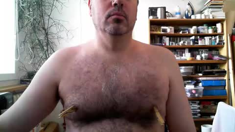 Snapshot of kamiluc1974_2 chatting on October 30, 9:00 am Kamil Lipovy online show from October 30, 9:00 am