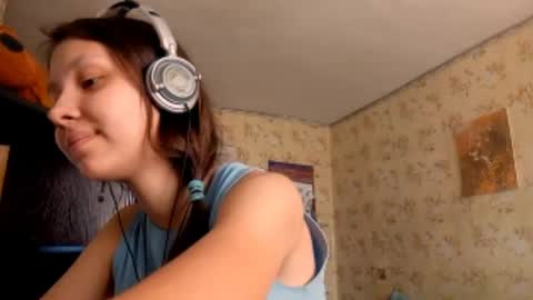 Mari  Simmons online show from September 17, 8:05 am