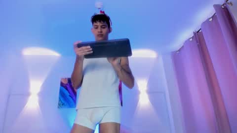 Kami online show from December 22, 6:38 pm