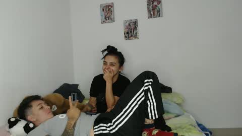 Snapshot of kammy_cami chatting on November 20, 11:48 pm kammy y camila online show from November 20, 11:48 pm