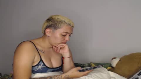 kammy   y   camila online show from February 3, 10:48 pm