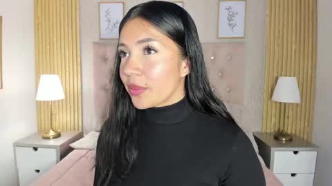 Snapshot of kamy_glam chatting on June 8, 8:09 pm KAMY online show from June 8, 8:09 pm