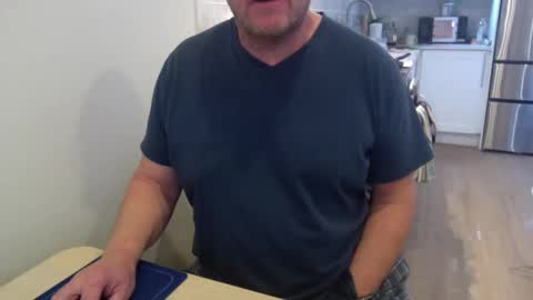 Snapshot of kanadians chatting on March 5, 3:41 pm Cam with Me Vixens DM me online show from March 5, 3:41 pm