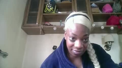 kandilicious69 online show from February 9, 10:25 pm