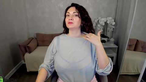 Snapshot of kandy_balls chatting on December 17, 10:27 pm kandy_balls online show from December 17, 10:27 pm