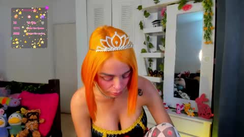 hello  Im Danni online show from April 25, 1:41 pm