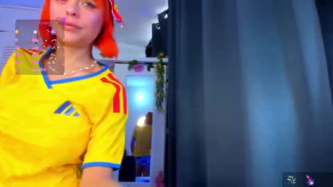 hello  Im Danni online show from June 7, 12:31 pm