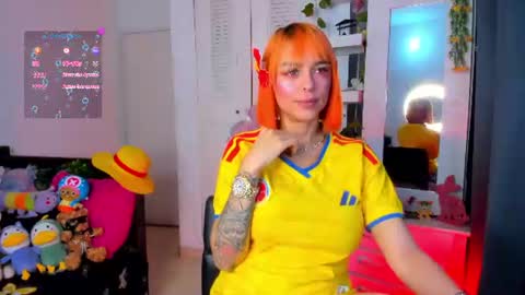 hello  Im Danni online show from June 17, 12:07 pm