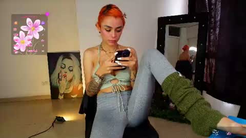 hello  Im Danni online show from July 31, 12:04 pm